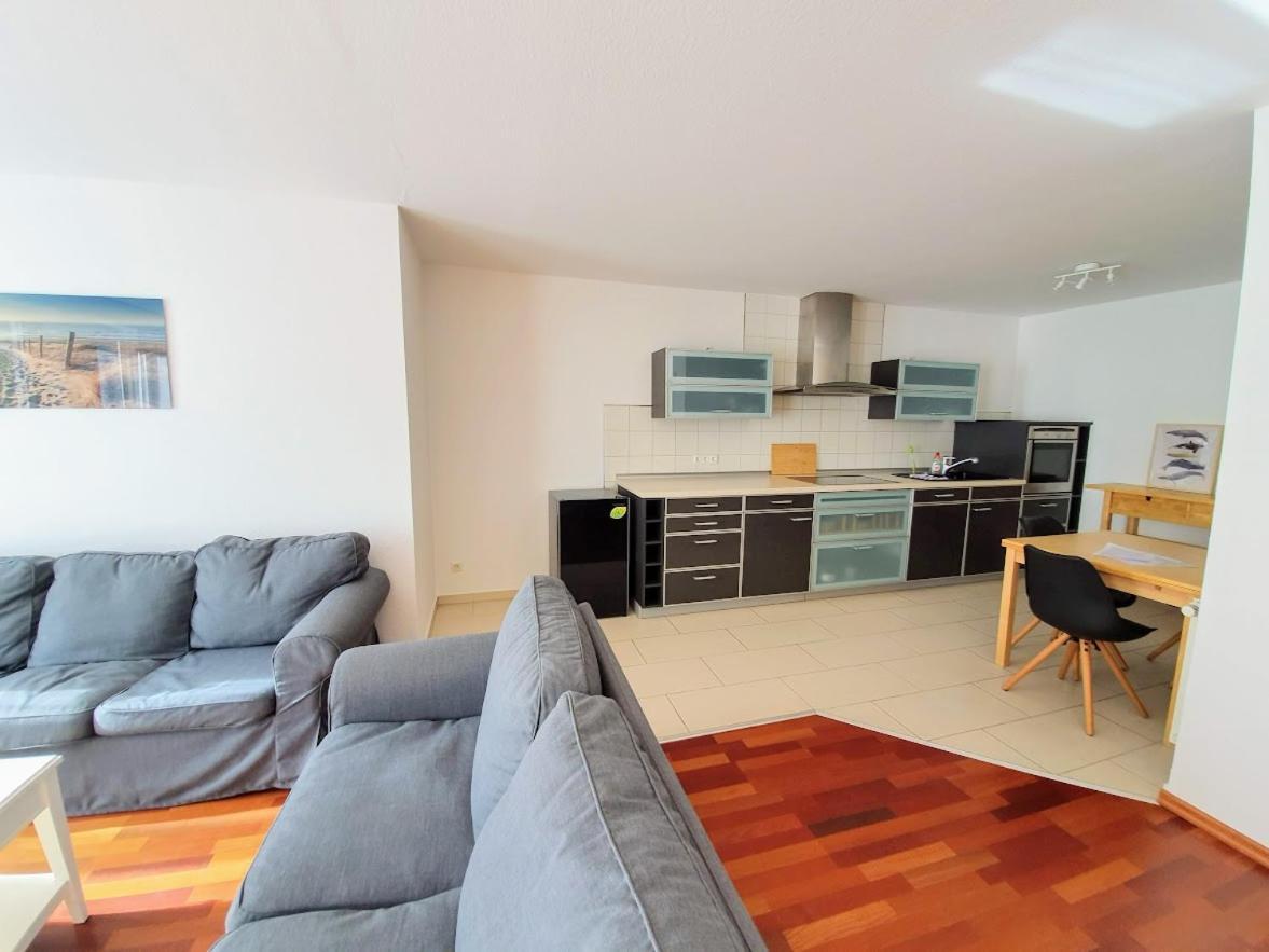 Ferienwohnung Achtern Diek, Inklusive Strandkorb Und Stellplatz Rostock Exterior foto